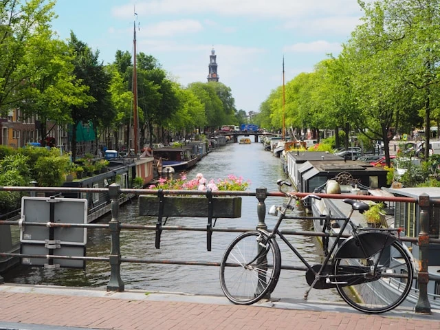 Dutch Canal View – Visa Guide for US Travelers